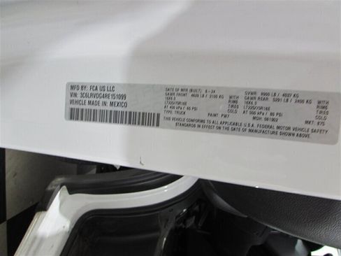 Used 2024 RAM ProMaster 2500 w/ Convenience Group image 59