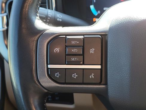 Used 2024 Ford F250 Lariat w/ FX4 Off-Road Package image 36