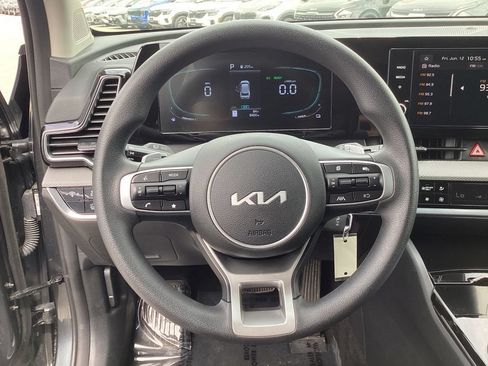Certified 2025 Kia Sportage LX AWD/4WD image 18