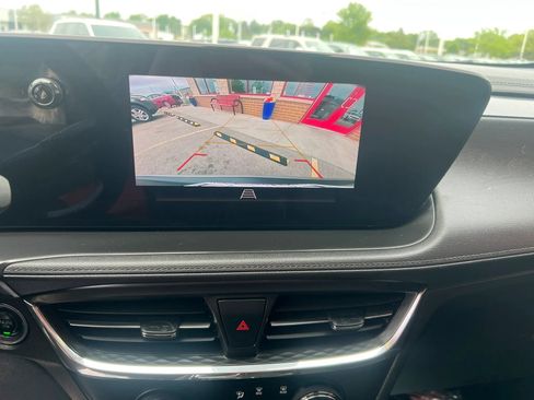 Used 2024 Buick Encore GX Preferred FWD image 13