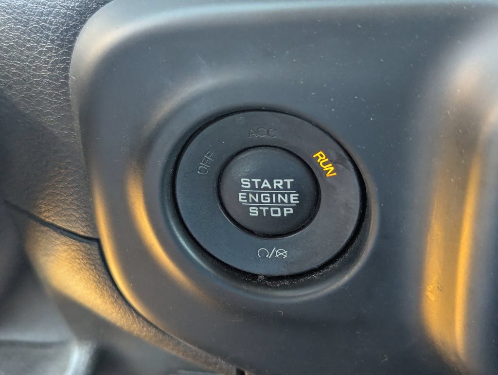 Used 2019 Jeep Wrangler Unlimited Sport S AWD/4WD image 20