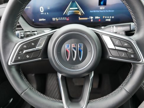 Used 2025 Buick Envision Preferred image 25