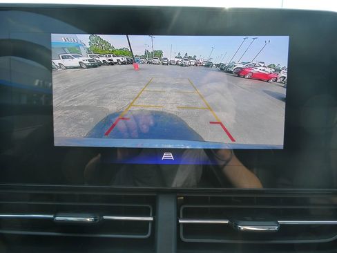 Certified 2025 Chevrolet Trax ACTIV w/ Driver Confidence Package FWD image 29