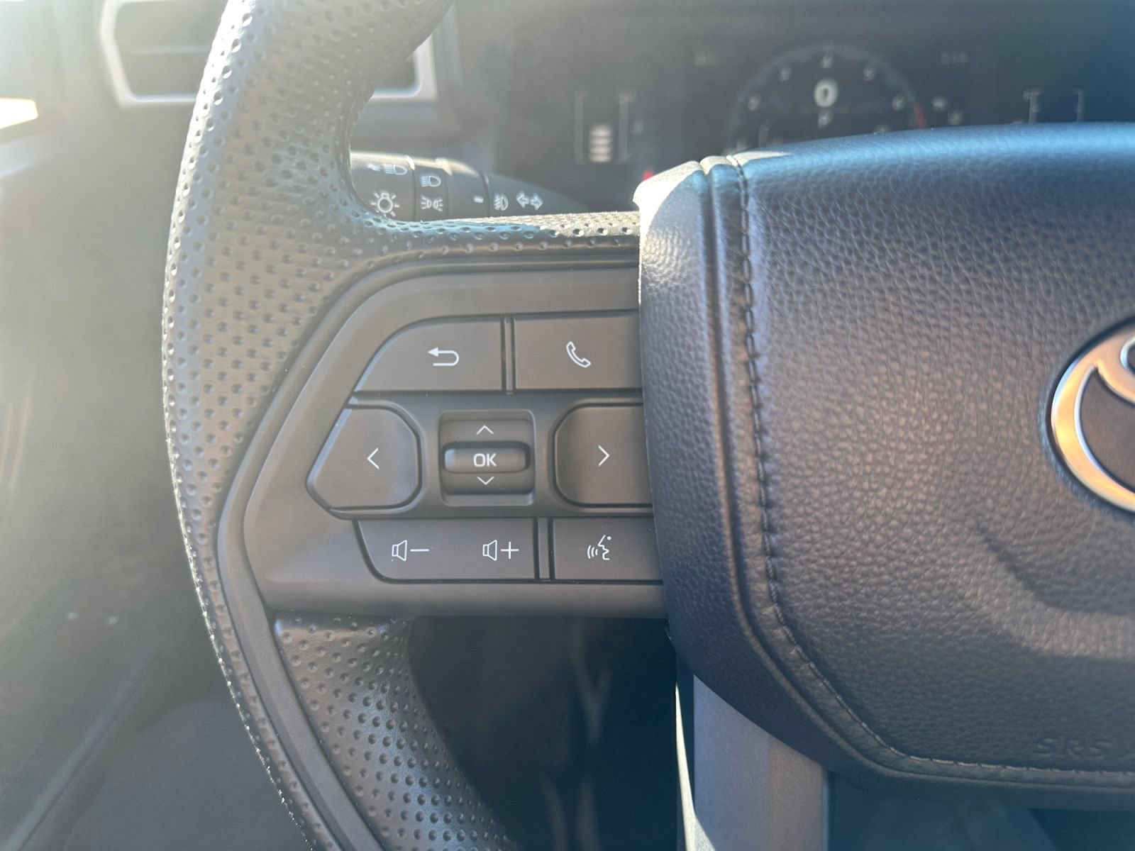 Certified 2026 Toyota Tacoma SR5 AWD/4WD image 21