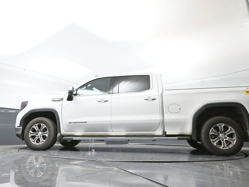 Used 2022 GMC Sierra 1500 SLE image 30