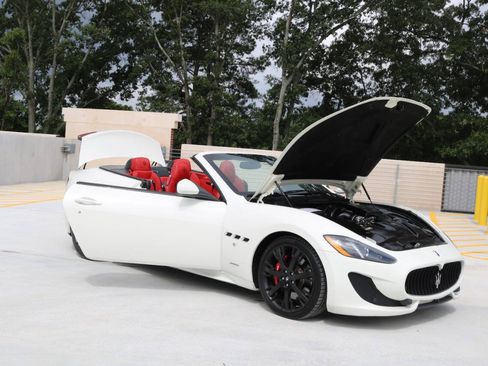 Used 2014 Maserati GranTurismo MC RWD image 62