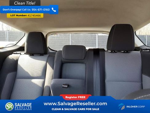 Used 2018 Ford Escape SE FWD image 13