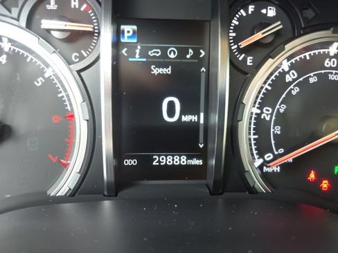 Used 2021 Toyota 4Runner Limited RWD image 19