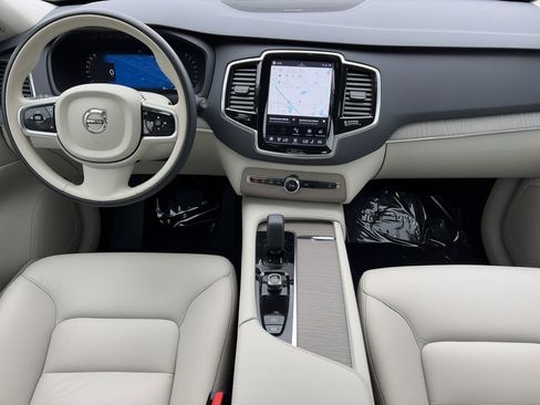 Used 2023 Volvo XC90 B6 Plus w/ Protection Package AWD/4WD image 5