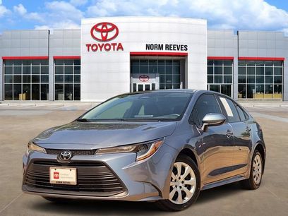 Used 2025 Toyota Corolla LE
