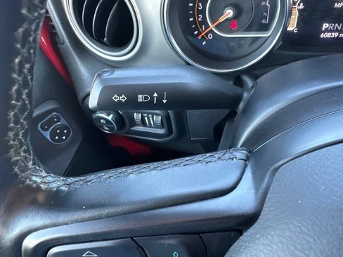 Used 2021 Jeep Gladiator Sport AWD/4WD image 23