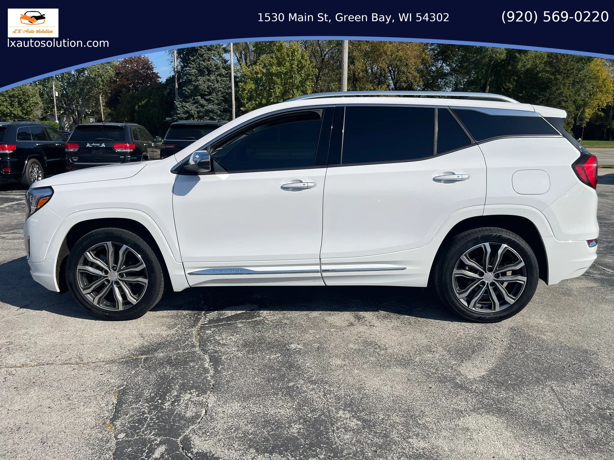 Used 2020 GMC Terrain Denali w/ GMC Pro Grade Package AWD/4WD image 4