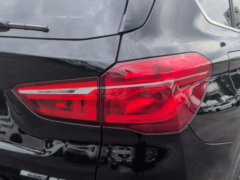 Used 2021 BMW X1 sDrive28i image 11