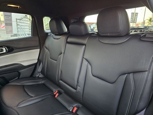 New 2026 Jeep Compass Limited image 23