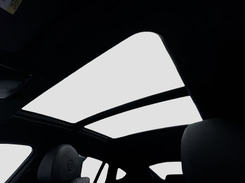 Used 2023 BMW X6 xDrive40i w/ M Sport Package image 14