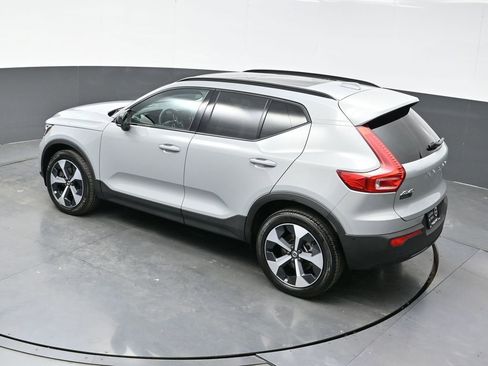 New 2026 Volvo XC40 B5 Plus w/ Protection Package Premier AWD/4WD image 34