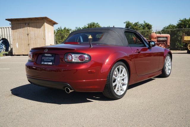 Used 2006 MAZDA MX-5 Miata Sport w/ Appearance Pkg RWD image 12