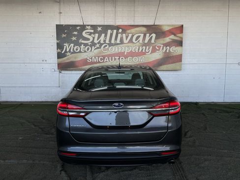 Used 2018 Ford Fusion S image 4
