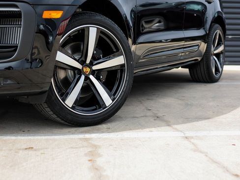 New 2026 Porsche Macan S image 12