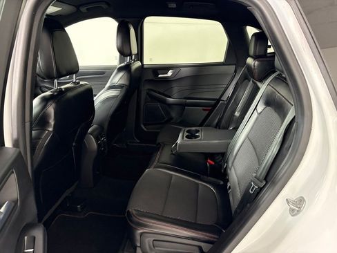 Used 2023 Ford Escape ST-Line FWD image 22