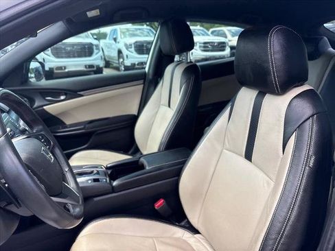 Used 2018 Honda Civic Sport image 18