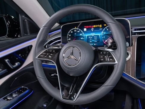 New 2026 Mercedes-Benz E 350 4MATIC Sedan image 16
