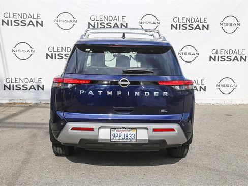 Certified 2024 Nissan Pathfinder SL w/ SL Premium Package image 7
