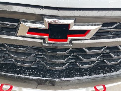 Used 2023 Chevrolet Silverado 1500 ZR2 w/ Technology Package image 23