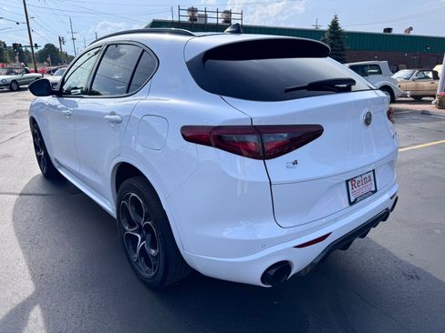 Used 2023 Alfa Romeo Stelvio Veloce AWD/4WD image 9