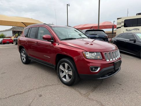 Used 2017 Jeep Compass High Altitude AWD/4WD image 3