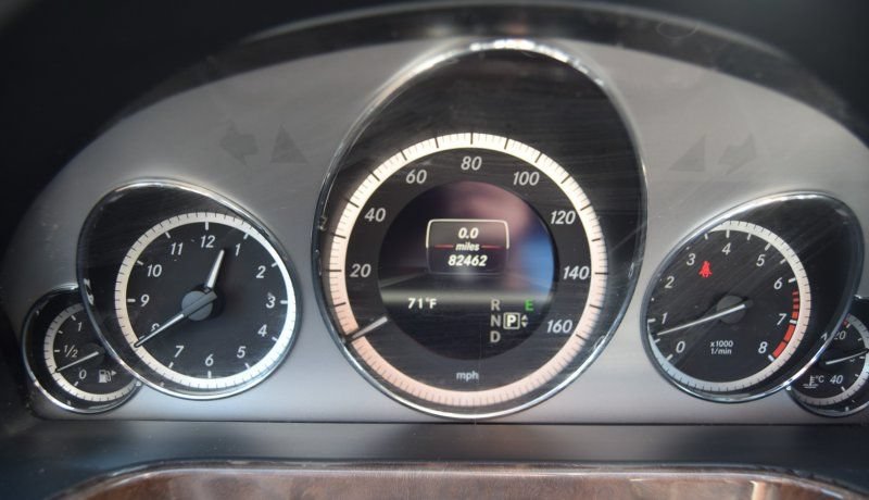 Used 2013 Mercedes-Benz E 350 4MATIC Sedan image 25