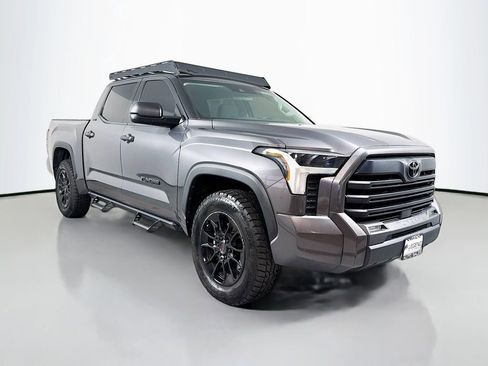 Used 2022 Toyota Tundra SR5 AWD/4WD image 3