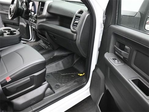 New 2026 RAM 3500 Tradesman w/ Chrome Appearance Group image 21