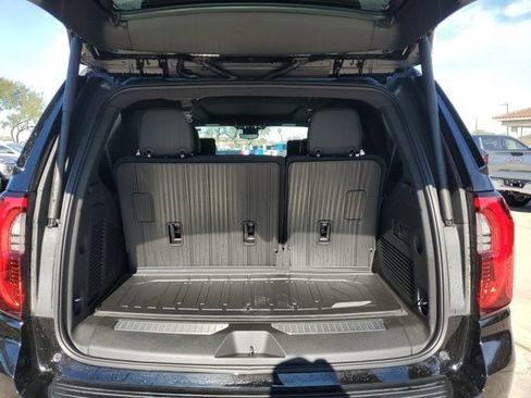 New 2026 GMC Yukon Denali w/ Denali Reserve Package RWD image 16