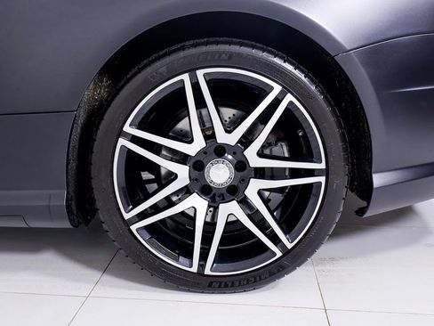 Used 2015 Mercedes-Benz SL 550 image 45