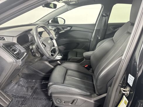 Used 2023 Audi Q4 e-tron Premium Plus w/ Premium Plus AWD/4WD image 26
