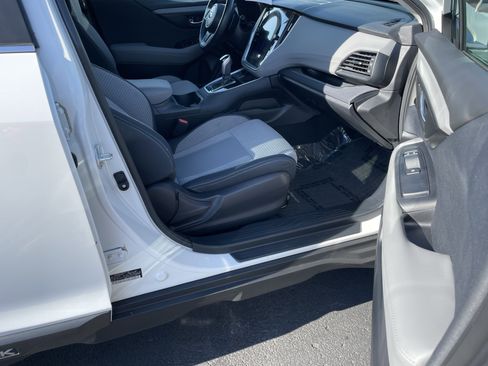 Used 2022 Subaru Outback Premium image 29