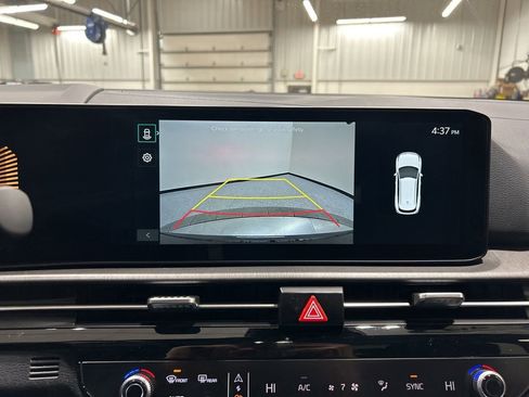 New 2026 Kia Sportage X-Line w/ X-Line Premium Package image 17