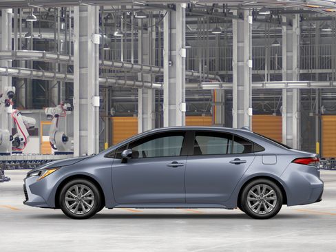 New 2026 Toyota Corolla LE w/ LE Premium Package FWD image 4