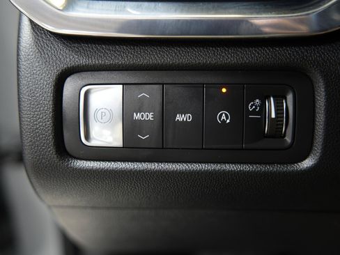 Used 2025 GMC Acadia Denali w/ LPO, Floor Liner Package AWD/4WD image 35