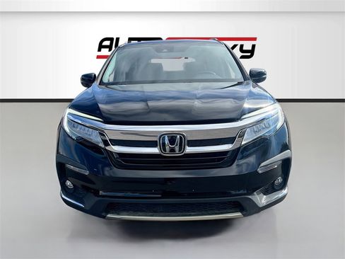 Used 2020 Honda Pilot Touring image 2