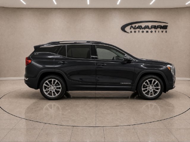Used 2024 GMC Terrain SLT FWD image 9