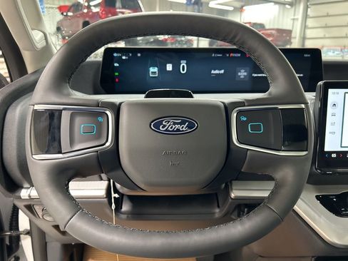 New 2026 Ford Expedition Max Active AWD/4WD image 15
