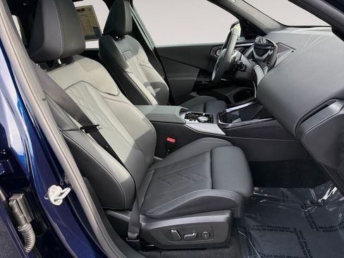 Used 2026 BMW X3 xDrive30 w/ Convenience Package AWD/4WD image 15