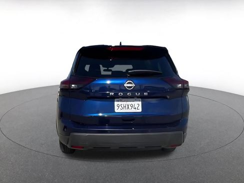 Used 2025 Nissan Rogue SV image 12