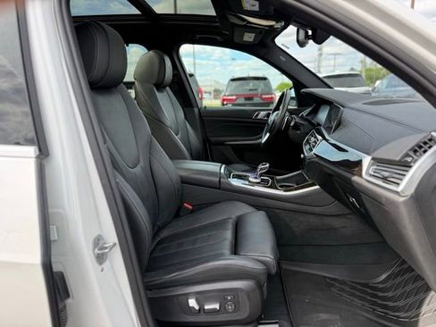 Used 2021 BMW X5 xDrive40i AWD/4WD image 17