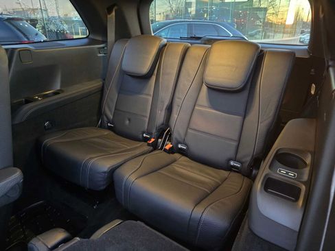Used 2025 Mercedes-Benz GLS 580 4MATIC image 18