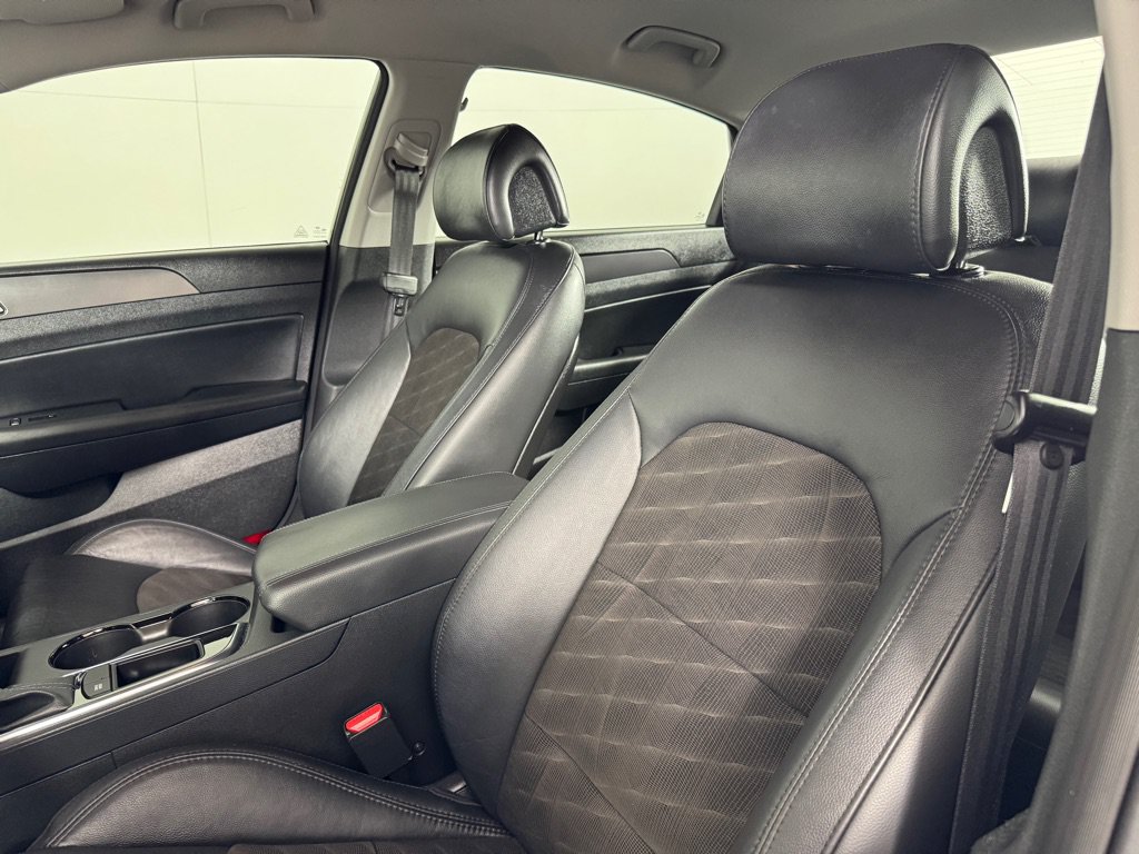 Used 2015 Hyundai Sonata Sport w/ Option Group 03 FWD image 13