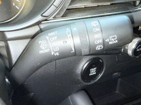 Used 2019 MAZDA MAZDA3 AWD Hatchback w/ Preferred Pkg image 39