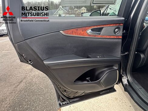 Used 2019 Lincoln Nautilus Reserve image 37